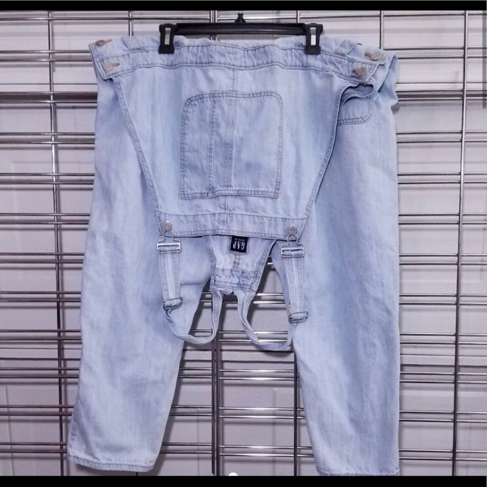 • Adorable Light Gap overalls
